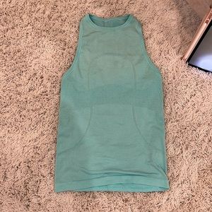 Vintage blue lululemon top
